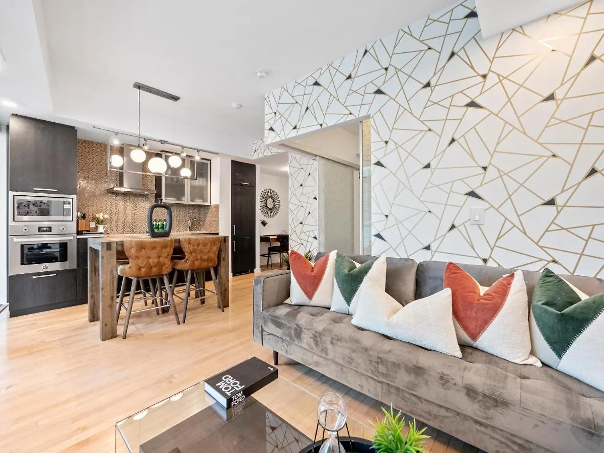Delta Suites - Entertainment District - Downtown Toronto 5*,