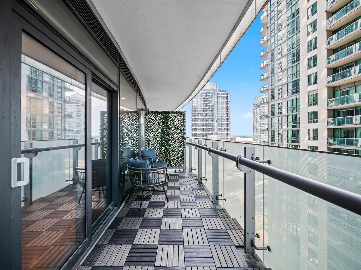 ***** Hotel Delta Suites - Entertainment District - Downtown Toronto Kanada